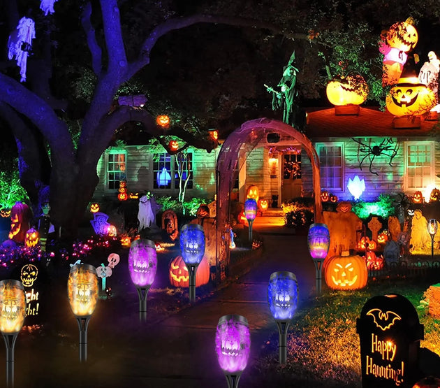 4pcs Skull-Shaped Solar-Powered Night Light Flame Torch Light Waterproof Garden Outdoor Lawn Decoration Lamp Halloween LED Lamps