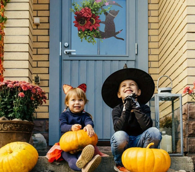 Halloween Moon Cat Wreath, 11.81 Inch Moon Shape Artificial Flower Wreath with Cat, Halloween Wreath for Front Door Wall