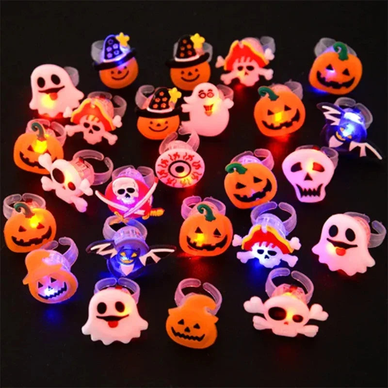 LED Luminous Halloween Rings Creative Pumpkin Ghost Skull Glowing in Dark Finger Rings Lights Jewelry Party Gifts