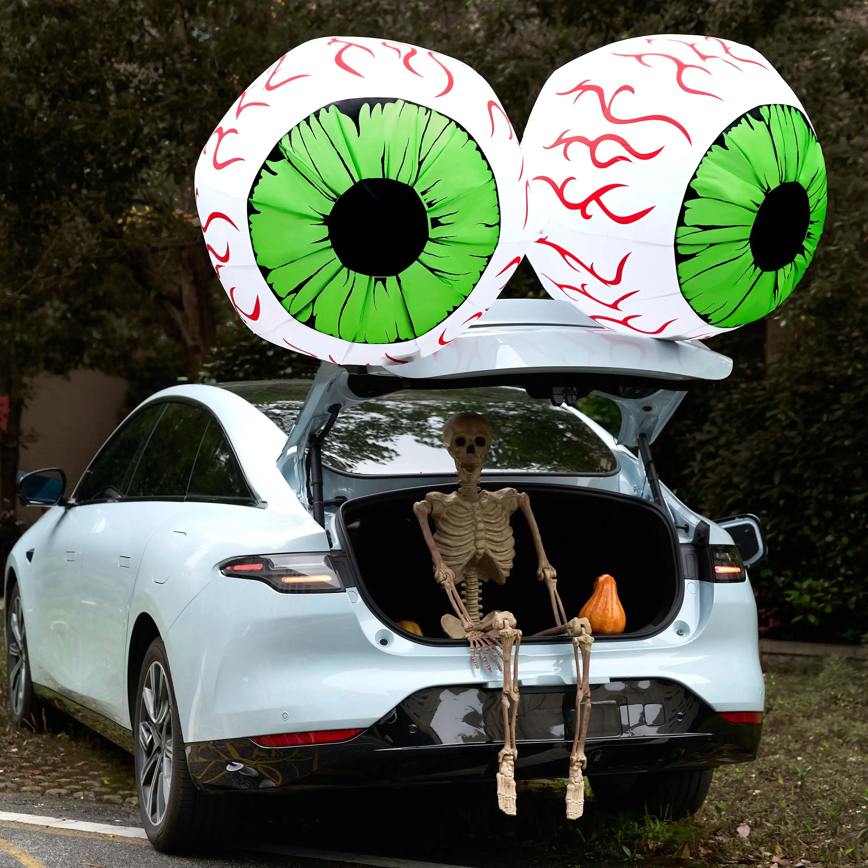 Joyfy 2 Pack Halloween Inflatable Huge Green Eyeballs with Build-in LEDs 3ft Halloween Decor Party Supplies Blow up Decoration